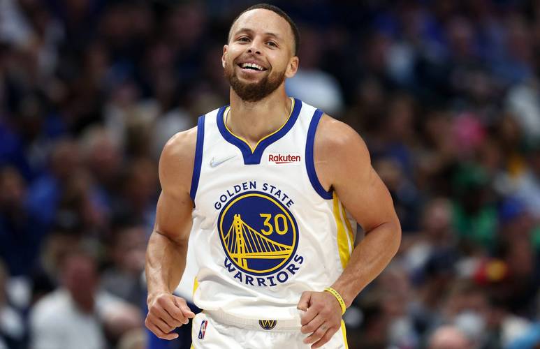 阿森纳在维拉终结不败纪录