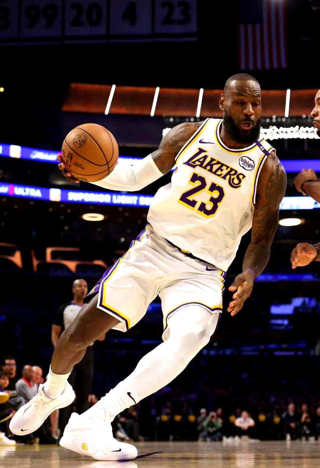 曼联有望以低价签下顶级中场球员，一月份的转会决定已经出炉