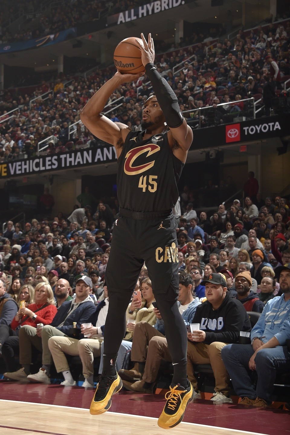 不是，美国现在十几岁的女孩子都能这么投篮了吗