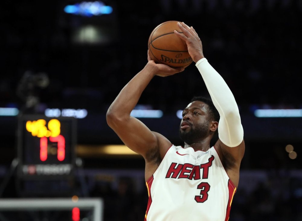 杨瀚森8+4+3 开拓者不敌雷霆；湖人险胜爵士