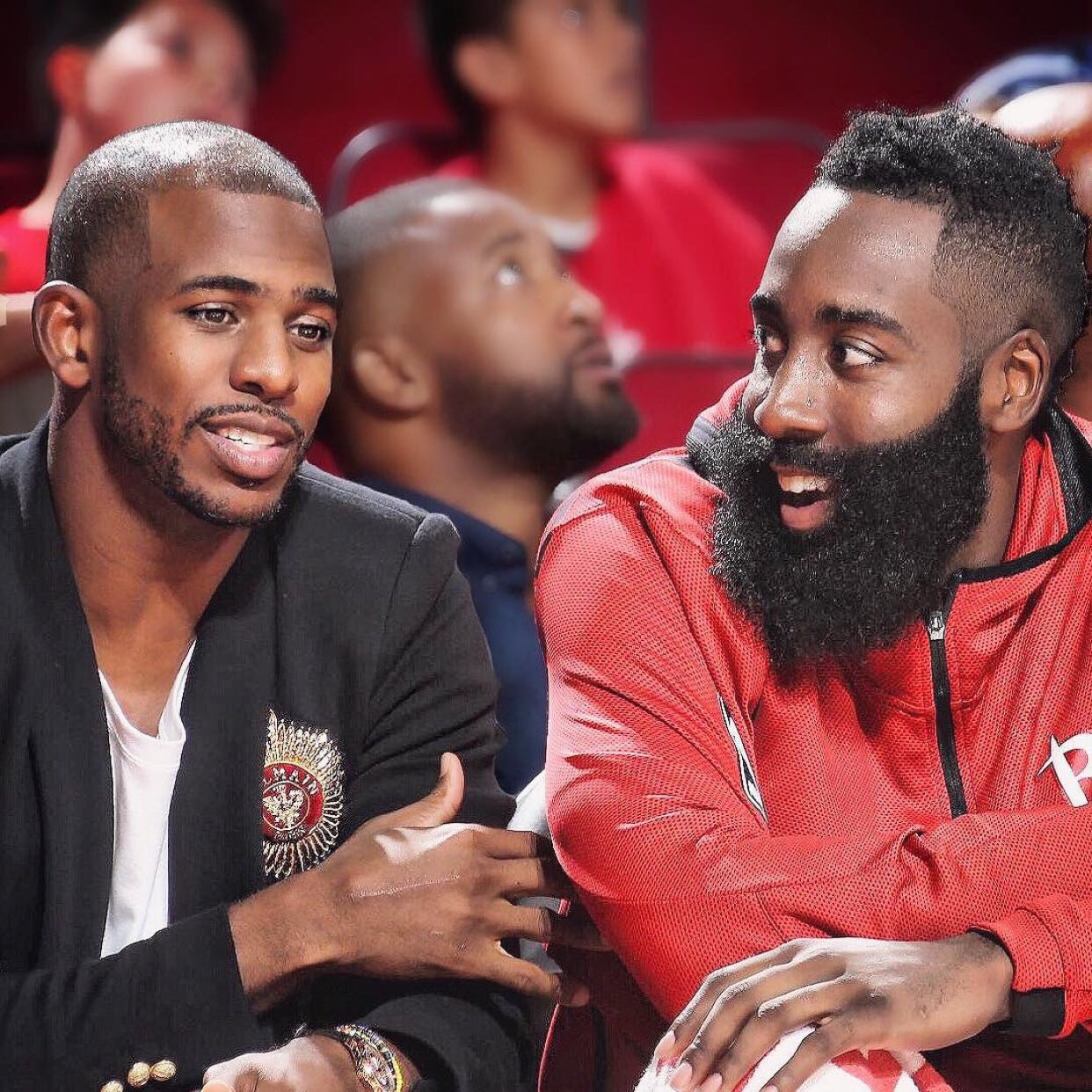 足球报：本土教练担纲国足主帅的可能性大增，邵佳一已报名